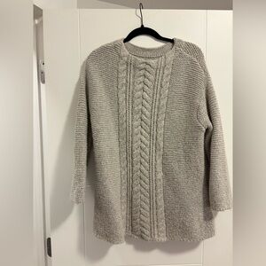Vintage Cozy Gray Cable Knit Sweater